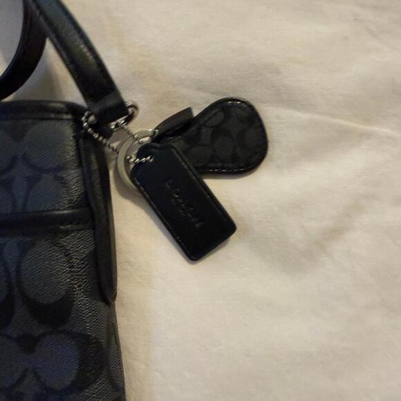 Coach Signature C Crossbody Shoulder Zip File Bag - Picture 2 of 7